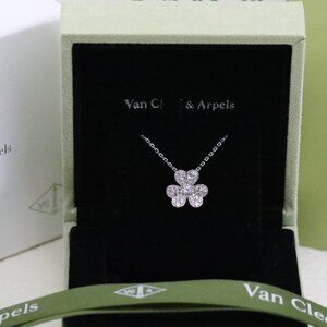Van Cleef & Arpels fashion necklace✅✅✅